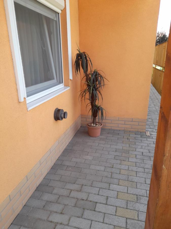 Thermal Apartman Tiszafuered Exteriör bild