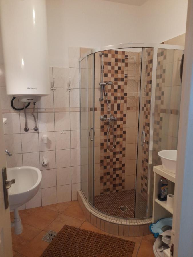 Thermal Apartman Tiszafuered Exteriör bild